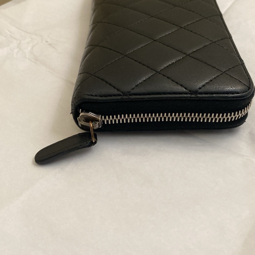 SOLD! Authentic Classic Chanel Continental Wallet - Picture 5 of 13